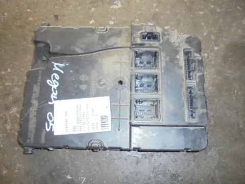 Ασφαλειοθήκη Μηχανής 8200309690 για RENAULT MEGANE (2002 - 2005) (LM) (KM) (EM) (CM) Ασφαλειοθήκη Μηχανής 8200309690 για RENAULT MEGANE (2002 - 2005) (LM) (KM) (EM) (CM)