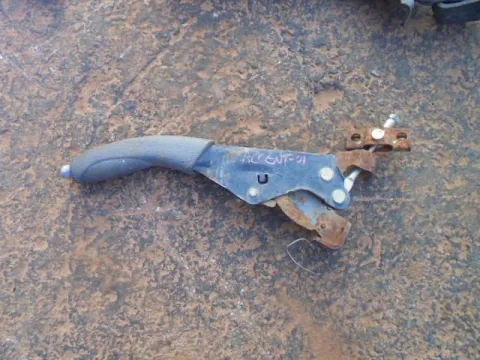 Καστάνια Χειροφρένου για HYUNDAI ACCENT (1999 - 2002) (CG) (LC)  *Δ* Καστάνια Χειροφρένου για HYUNDAI ACCENT (1999 - 2002) (CG) (LC)  *Δ*