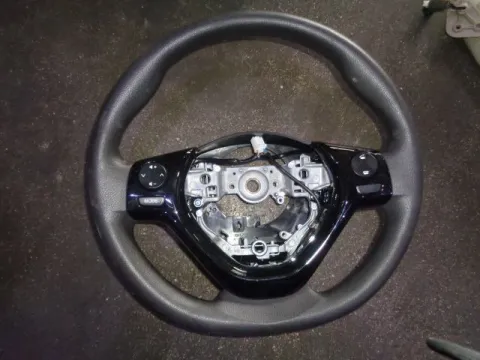Τιμόνι (Βολάν) Με Χειριστήρια για PEUGEOT 108 (2014 - ) *Γ* Τιμόνι (Βολάν) Με Χειριστήρια για PEUGEOT 108 (2014 - ) *Γ*