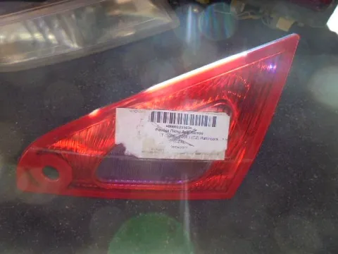 Φανάρι Πίσω Δεξί Καπού Ραγισμένο για MITSUBISHI COLT (2005 - 2008 ) (CZ) Hatchback - 3dr (CZ3) Φανάρι Πίσω Δεξί Καπού Ραγισμένο για MITSUBISHI COLT (2005 - 2008 ) (CZ) Hatchback - 3dr (CZ3)