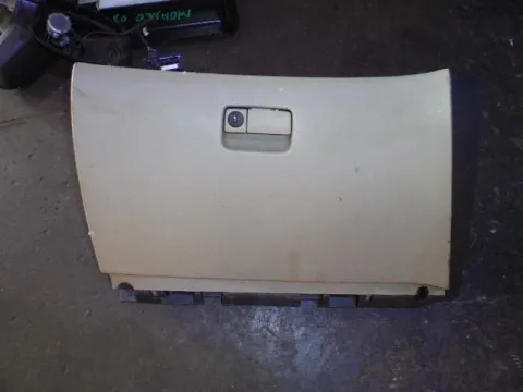 Ντουλαπάκι για NISSAN PRIMERA (2002 - 2007) (P12) *Γ* Ντουλαπάκι για NISSAN PRIMERA (2002 - 2007) (P12) *Γ*