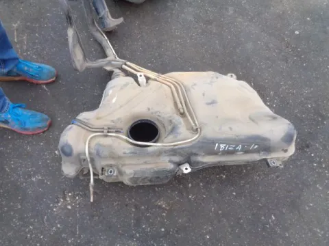 Δεξαμενή Καυσίμου (Ρεζερβουάρ) για SEAT IBIZA (2008 - 2013) (6J) *ΔΒ* Δεξαμενή Καυσίμου (Ρεζερβουάρ) για SEAT IBIZA (2008 - 2013) (6J) *ΔΒ*