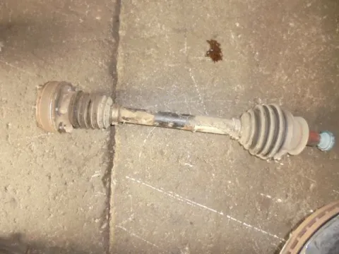 Ημιαξόνιο Εμπρός Αριστερό για SEAT IBIZA (2008 - 2013) (6J) Ημιαξόνιο Εμπρός Αριστερό για SEAT IBIZA (2008 - 2013) (6J)