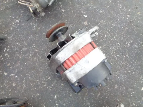 Δυναμό - Εναλλάκτης για VW TRANSPORTER (1997 - 2003) (70X) (T4) Δυναμό - Εναλλάκτης για VW TRANSPORTER (1997 - 2003) (70X) (T4)