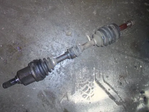 Ημιαξόνιο Εμπρός Αριστερό για NISSAN PRIMERA (2002 - 2007) (P12) Ημιαξόνιο Εμπρός Αριστερό για NISSAN PRIMERA (2002 - 2007) (P12)