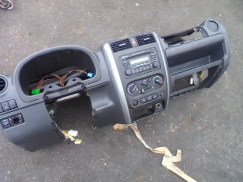 Ταμπλό για SUZUKI JIMNY (2013 - )  **Δ** Ταμπλό για SUZUKI JIMNY (2013 - )  **Δ**