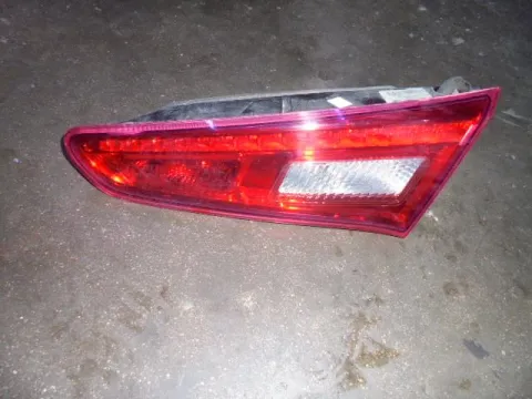Φανάρι Πίσω Δεξί Καπού για ALFA ROMEO GIULIETTA (2010 - ) (940) Φανάρι Πίσω Δεξί Καπού για ALFA ROMEO GIULIETTA (2010 - ) (940)