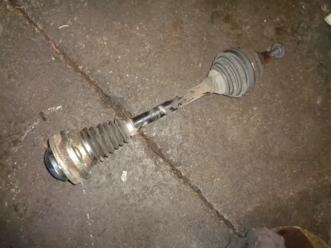 Ημιαξόνιο Εμπρός Αριστερό για VW GOLF (2004 - 2008) Mk5 (1K1) 1900 (BLS) Diesel 105 TDI 4motion Ημιαξόνιο Εμπρός Αριστερό για VW GOLF (2004 - 2008) Mk5 (1K1) 1900 (BLS) Diesel 105 TDI 4motion
