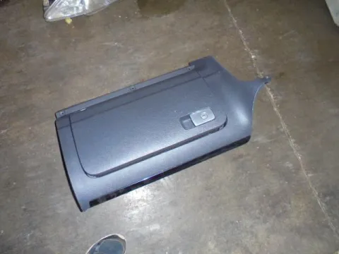 Ντουλαπάκι για VW GOLF (2004 - 2008) Mk5 (1K1) *Γ* Ντουλαπάκι για VW GOLF (2004 - 2008) Mk5 (1K1) *Γ*