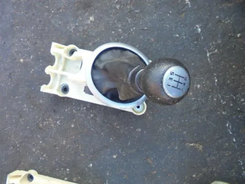 Μοχλός Ταχυτήτων για SUZUKI SX4 (2007 - 2009) (RW) **Δ** Μοχλός Ταχυτήτων για SUZUKI SX4 (2007 - 2009) (RW) **Δ**
