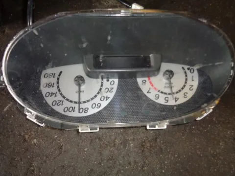 Κοντέρ για TOYOTA YARIS (2003 - 2005) (XP10) Κοντέρ για TOYOTA YARIS (2003 - 2005) (XP10)