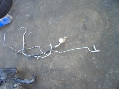 Σωλήνες A-C για SUZUKI GRAND VITARA (2006 - 2009) (JB) **Δ** Σωλήνες A-C για SUZUKI GRAND VITARA (2006 - 2009) (JB) **Δ**
