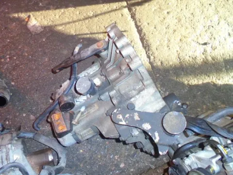 Κιβώτιο Ταχυτήτων (Σασμάν) Χειροκίνητο για ROVER 25 (2004 - 2005) (RF) 1400 (14 K4F) Petrol 103 DOHC-16V Κιβώτιο Ταχυτήτων (Σασμάν) Χειροκίνητο για ROVER 25 (2004 - 2005) (RF) 1400 (14 K4F) Petrol 103 DOHC-16V