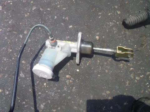 Αντλία Συμπλέκτη για MITSUBISHI COLT (1999 - 2004) (CJ) **Δ** Αντλία Συμπλέκτη για MITSUBISHI COLT (1999 - 2004) (CJ) **Δ**
