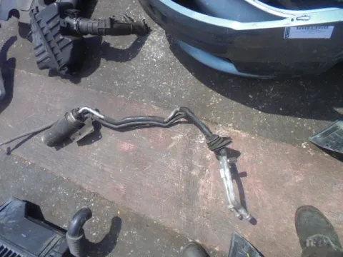 Σωλήνας A-C για SKODA SUPERB (2003 - 2007) (3U4) 1900 (AVB) Diesel 101 TDI **Δ** Σωλήνας A-C για SKODA SUPERB (2003 - 2007) (3U4) 1900 (AVB) Diesel 101 TDI **Δ**