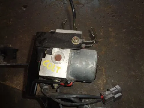 Μονάδα ABS mr129948 για MITSUBISHI COLT (1996 - 1998) (CJ) Μονάδα ABS mr129948 για MITSUBISHI COLT (1996 - 1998) (CJ)