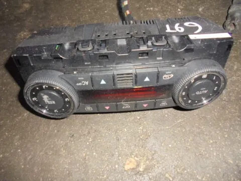 Χειριστήρια Καλοριφέρ για MERCEDES A - CLASS (2004 - 2008) (W169) Χειριστήρια Καλοριφέρ για MERCEDES A - CLASS (2004 - 2008) (W169)