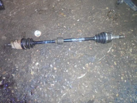 Ημιαξόνιο Εμπρός Δεξί για NISSAN PRIMERA (1996 - 1999) (P11)