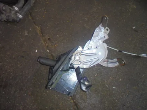 Χειρόφρενο για SUBARU FORESTER (2006 - 2008) (SG) **Δ** Χειρόφρενο για SUBARU FORESTER (2006 - 2008) (SG) **Δ**