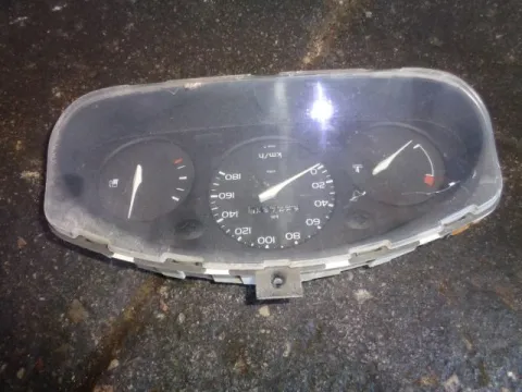 Κοντέρ για NISSAN MICRA (1998 - 2000) (K11) Κοντέρ για NISSAN MICRA (1998 - 2000) (K11)