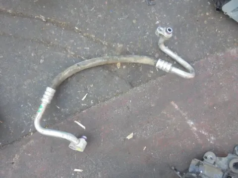 Σωλήνας A-C για AUDI A1 (2010 - 2015) **Δ** Σωλήνας A-C για AUDI A1 (2010 - 2015) **Δ**