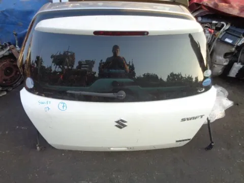 Πορτ-Μπαγκάζ για SUZUKI SWIFT (2006 - 2008) (RS) Πορτ-Μπαγκάζ για SUZUKI SWIFT (2006 - 2008) (RS)