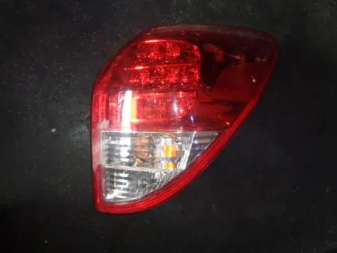 Φανάρι Πίσω Δεξί Ραγισμενο για TOYOTA RAV-4 (2006 - 2009) (XA30)