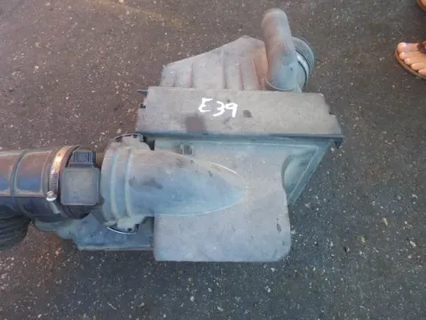 Μετρητής Μάζας Αέρος (MAF - LUFT - AIR FLOW) για BMW 5 Series (2000 - 2003) (E39 F-L) **Δ** Μετρητής Μάζας Αέρος (MAF - LUFT - AIR FLOW) για BMW 5 Series (2000 - 2003) (E39 F-L) **Δ**