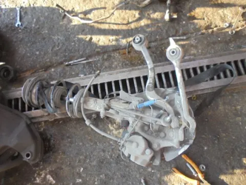 Άκρο Πλήρες Εμπρός Αριστερό Με ABS για BMW 5 Series (2000 - 2003) (E39 F-L) Άκρο Πλήρες Εμπρός Αριστερό Με ABS για BMW 5 Series (2000 - 2003) (E39 F-L)