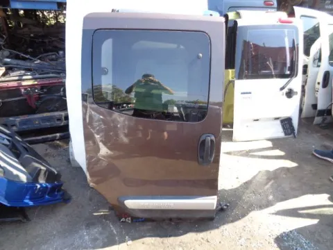 Πόρτα Δεξιά Συρόμενη Με Τζάμι για FIAT FIORINO (2008 -) , QUBO (2008 - ) *Γ* Πόρτα Δεξιά Συρόμενη Με Τζάμι για FIAT FIORINO (2008 -) , QUBO (2008 - ) *Γ*