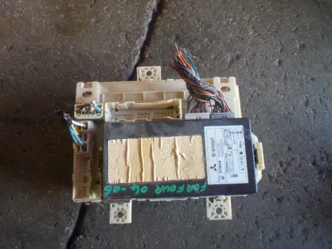 Ασφαλειοθήκη Μηχανής MN901749 για SMART FORFOUR (2004 - 2006) (454) Ασφαλειοθήκη Μηχανής MN901749 για SMART FORFOUR (2004 - 2006) (454)