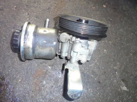 Αντλία Υδραυλικού Τιμονιού για DAIHATSU TERIOS (2006 - 2009) (J200) Αντλία Υδραυλικού Τιμονιού για DAIHATSU TERIOS (2006 - 2009) (J200)