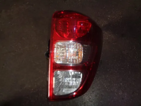 Φανάρι Πίσω Δεξί 1 Σπασμένη Βάση για DAIHATSU TERIOS (2006 - 2009) (J200) Φανάρι Πίσω Δεξί 1 Σπασμένη Βάση για DAIHATSU TERIOS (2006 - 2009) (J200)