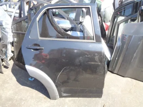 Πόρτα Πίσω Δεξιά για DAIHATSU TERIOS (2006 - 2009) (J200) Πόρτα Πίσω Δεξιά για DAIHATSU TERIOS (2006 - 2009) (J200)