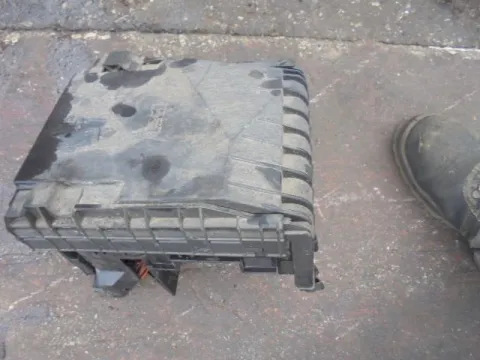 Ασφαλειοθήκη Μπαταρίας για SEAT LEON (2005 - 2009) (1P) **Δ** Ασφαλειοθήκη Μπαταρίας για SEAT LEON (2005 - 2009) (1P) **Δ**