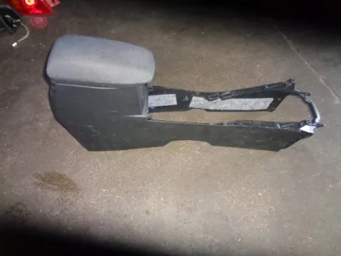 Υποβραχιόνιο(Τεμπέλης) για TOYOTA AURIS (2013 - 2015) *Γ* Υποβραχιόνιο(Τεμπέλης) για TOYOTA AURIS (2013 - 2015) *Γ*