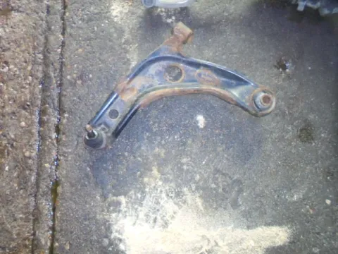 Ψαλίδι Εμπρός Αριστερό για TOYOTA YARIS (2006 - 2009) (KL9)