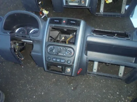Ταμπλό για SUZUKI JIMNY (2005 - 2013) (SN) **Δ** Ταμπλό για SUZUKI JIMNY (2005 - 2013) (SN) **Δ**