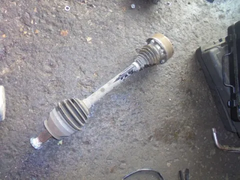 Ημιαξόνιο Εμπρός Αριστερό για SEAT IBIZA (2008 - 2013) (6J) Ημιαξόνιο Εμπρός Αριστερό για SEAT IBIZA (2008 - 2013) (6J)