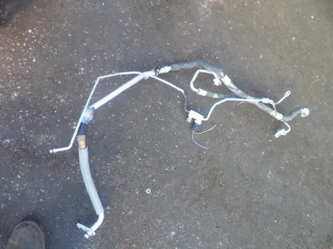 Σωλήνας A-C για TOYOTA YARIS (2015 - 2017) *Δ* Σωλήνας A-C για TOYOTA YARIS (2015 - 2017) *Δ*