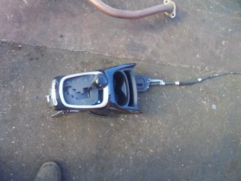 Μοχλός Ταχυτήτων για TOYOTA YARIS (2015 - 2017) *Δ* Μοχλός Ταχυτήτων για TOYOTA YARIS (2015 - 2017) *Δ*