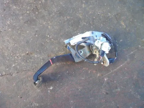 Πετάλ Φρένου για TOYOTA YARIS (2015 - 2017) *Δ* Πετάλ Φρένου για TOYOTA YARIS (2015 - 2017) *Δ*