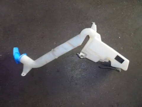 Δοχείο Υαλοκαθαριστήρων για SEAT IBIZA (2008 - 2013) (6J) Δοχείο Υαλοκαθαριστήρων για SEAT IBIZA (2008 - 2013) (6J)