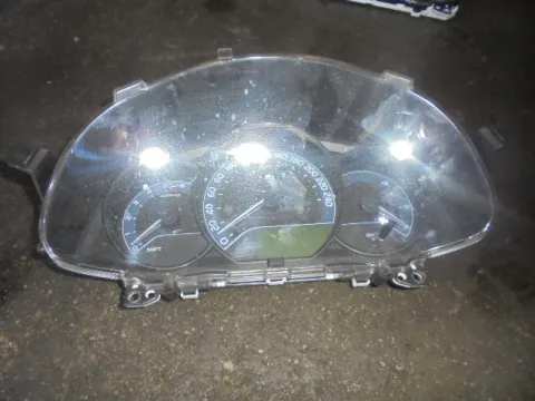 Κοντέρ για TOYOTA YARIS (2015 - 2017) Κοντέρ για TOYOTA YARIS (2015 - 2017)