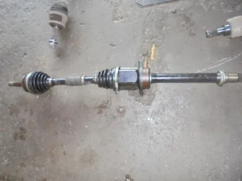 Ημιαξόνιο Εμπρός Δεξί Με ABS για TOYOTA COROLLA (2004 - 2007) (E120) 2000 (1CD-FTV) diesel 116 (CDE120) D-4D Ημιαξόνιο Εμπρός Δεξί Με ABS για TOYOTA COROLLA (2004 - 2007) (E120) 2000 (1CD-FTV) diesel 116 (CDE120) D-4D