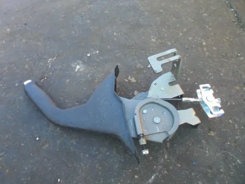 Χειρόφρενο για HYUNDAI i20 (2012 - 2015) ( ) **Δ** Χειρόφρενο για HYUNDAI i20 (2012 - 2015) ( ) **Δ**