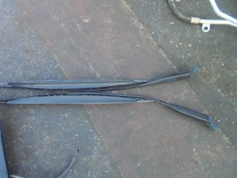 Μπράτσα Υαλοκαθαριστήρων για MERCEDES A - CLASS (2001 - 2004) (W168) **Δ** Μπράτσα Υαλοκαθαριστήρων για MERCEDES A - CLASS (2001 - 2004) (W168) **Δ**