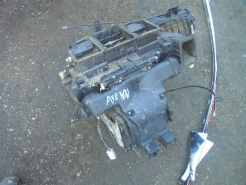 Ψύκτης (Εβαπορέτα) για TOYOTA AVENSIS (2000 - 2003) (T220) **Δ** Ψύκτης (Εβαπορέτα) για TOYOTA AVENSIS (2000 - 2003) (T220) **Δ**