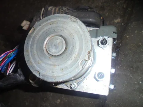 Μονάδα ABS 4454002530 για TOYOTA YARIS (2015 - 2017) Μονάδα ABS 4454002530 για TOYOTA YARIS (2015 - 2017)