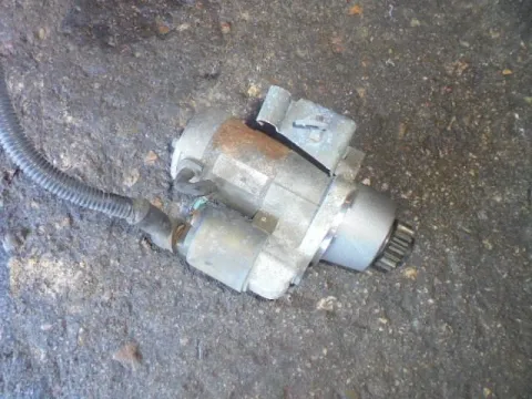 Μίζα για NISSAN X-TRAIL (2001 - 2003) (T30) Μίζα για NISSAN X-TRAIL (2001 - 2003) (T30)